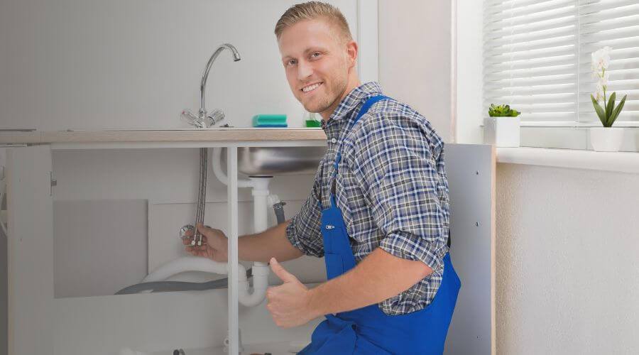 Expert burst pipe repair services in Ellendale, TN